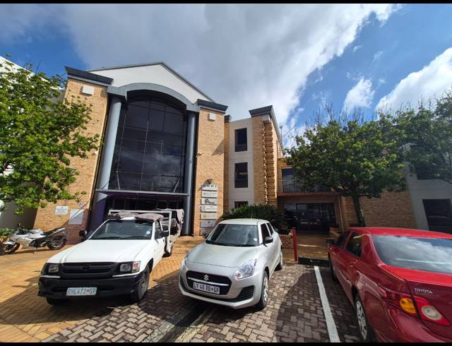 74M² OFFICE TO LET IN SANDTON CENTRAL